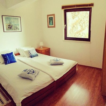 Apartment By The Beach Primošten Eksteriør bilde