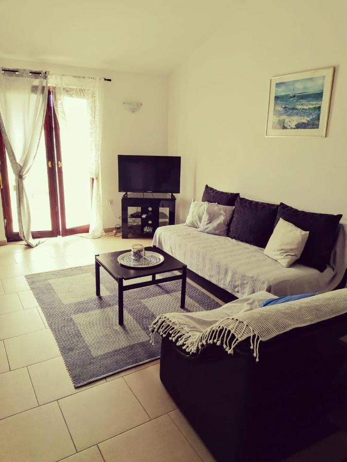 Apartment By The Beach Primošten Eksteriør bilde