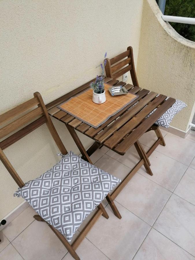 Apartment By The Beach Primošten Eksteriør bilde